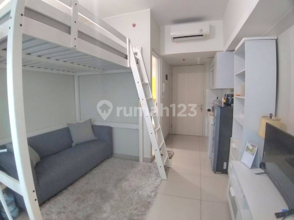 Modern Apartment in Springlake Summarecon Bekasi Complex
