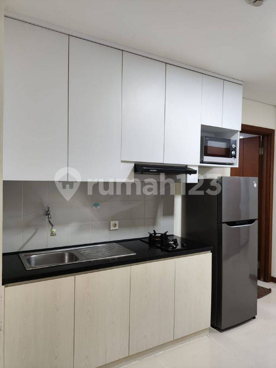 Modern Furnished Apartment Near Baywalk Mall