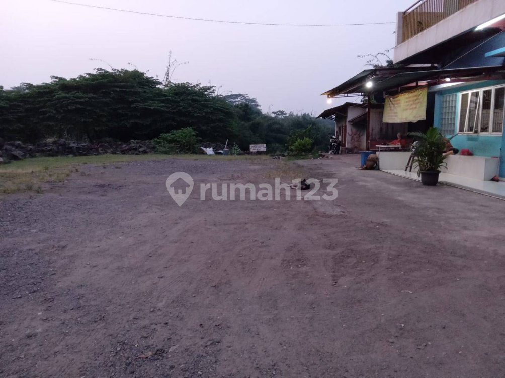 Large 1.3 Hectare Land Plot Near Showrooms