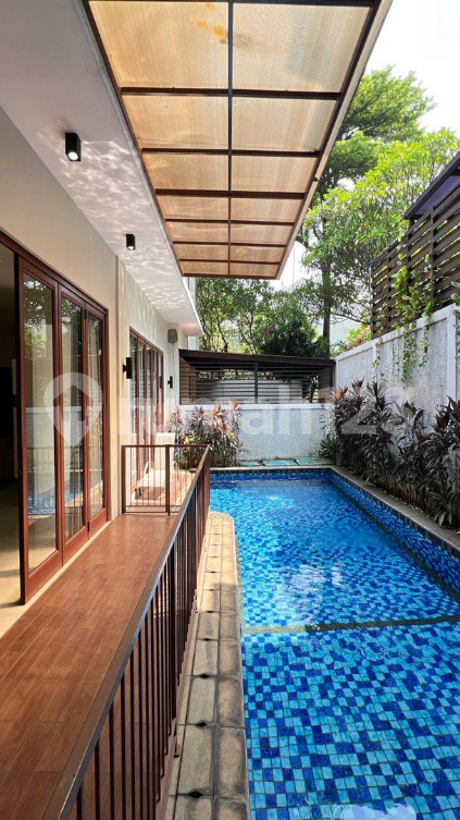 Luxurious 4-Bedroom Townhouse with Private Pool