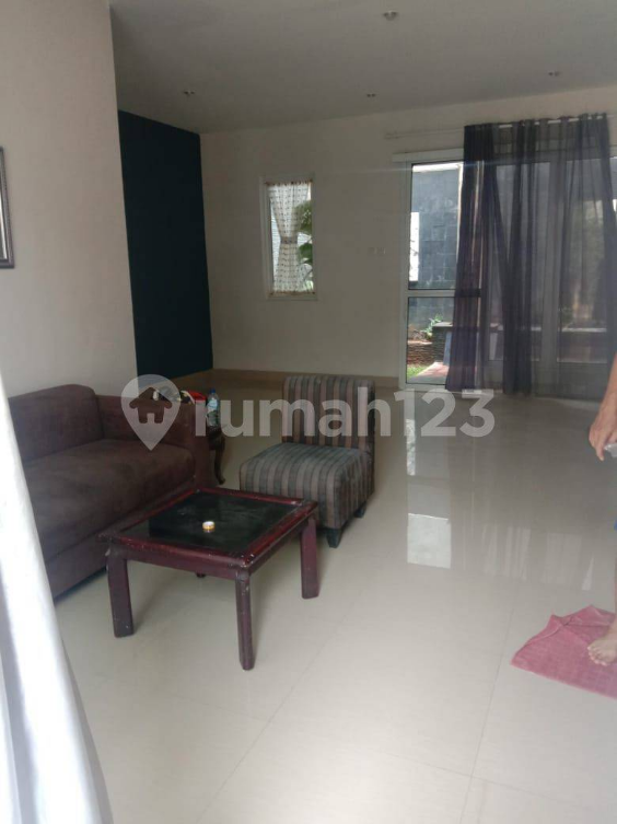 Modern House Near Mall and Hospital in Cibubur