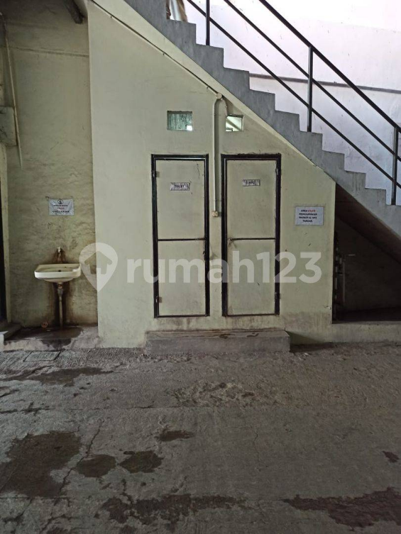 Large Industrial Warehouse Space with Private Power