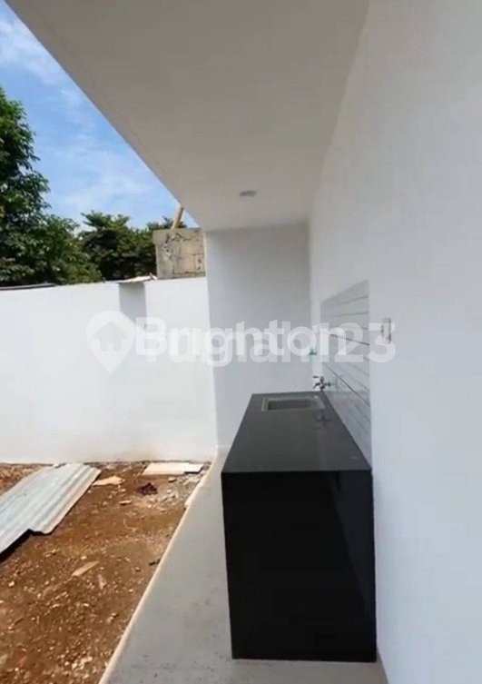 New Minimalist Two-Story House Near Toll Access