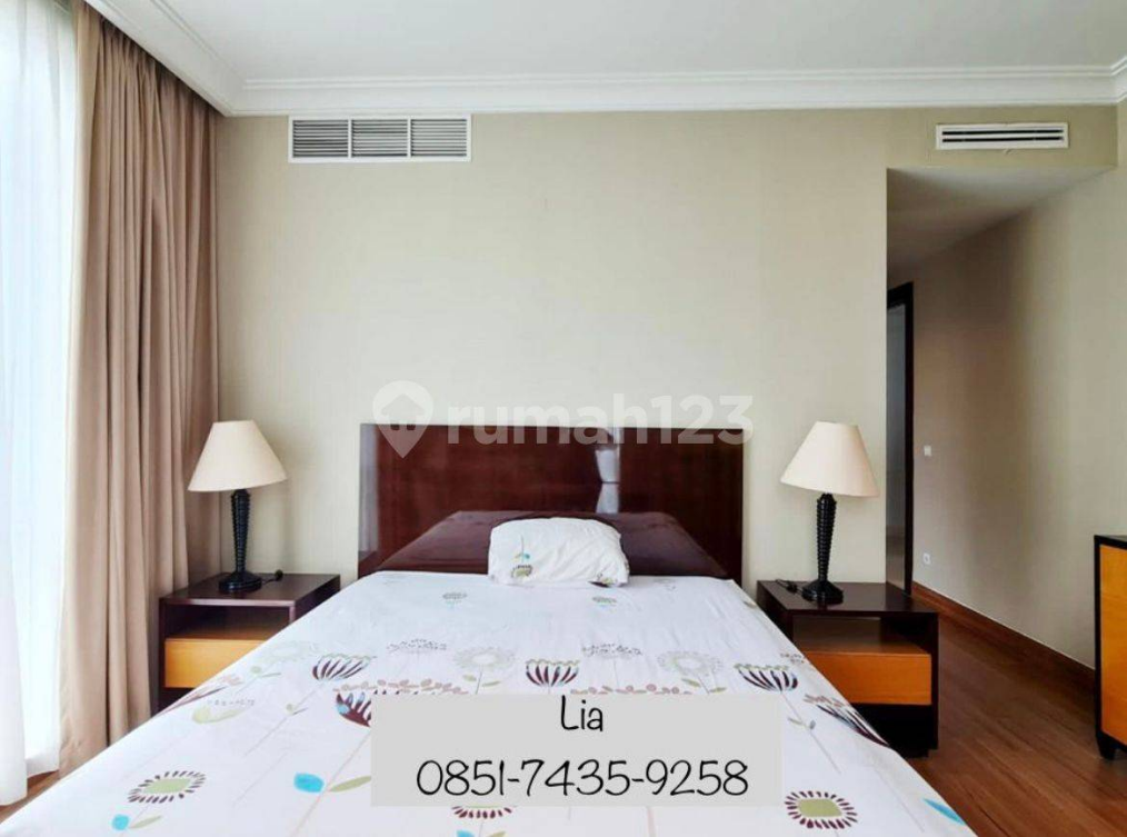 Luxurious 2-Bed Apartment with Private Lift Pakubuwono