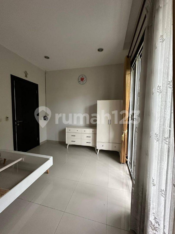Modern House with Balcony in Exclusive Area
