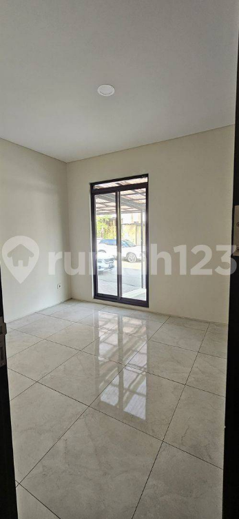 Modern 2-Story House with 3 Bedrooms KBP