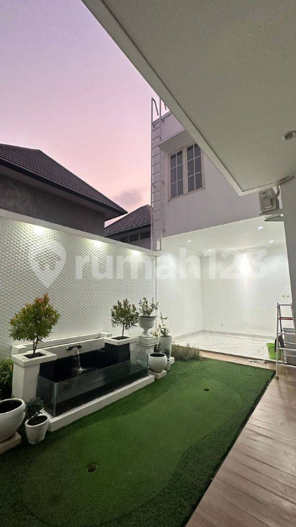 Modern Two-Story House with Garden in BSB City