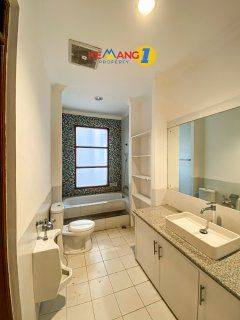 Spacious Villa with Pool in Kemang