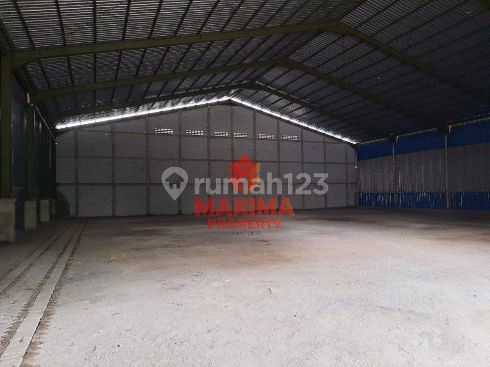 Large Industrial Warehouse for Rent in Gatsu