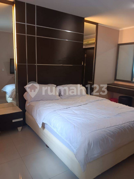 Modern 2BR Furnished Apartment in Sudirman