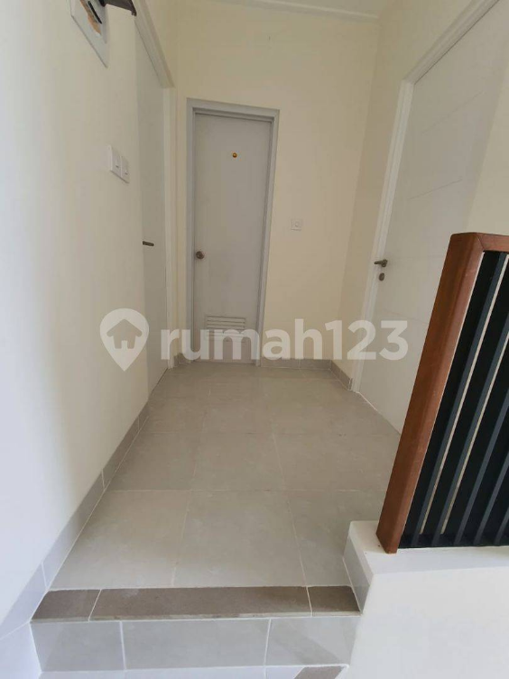 Modern 3-Bedroom Martinez Townhouse in Gading Serpong