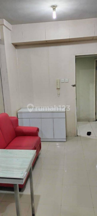 Modern Studio Apartment Near Mall With Kitchen
