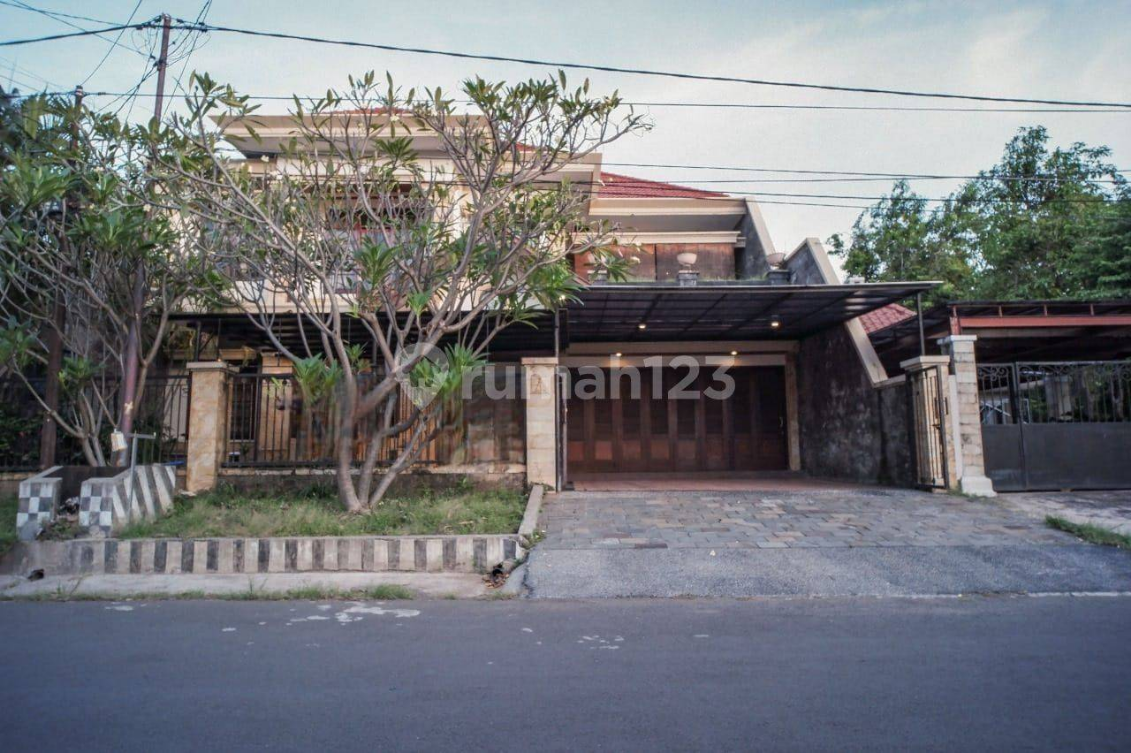 Luxurious Semi-Furnished House in Exclusive Margorejo Complex