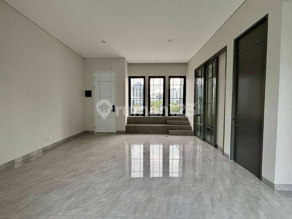 Spacious 5-Bedroom House with Backyard in BSD