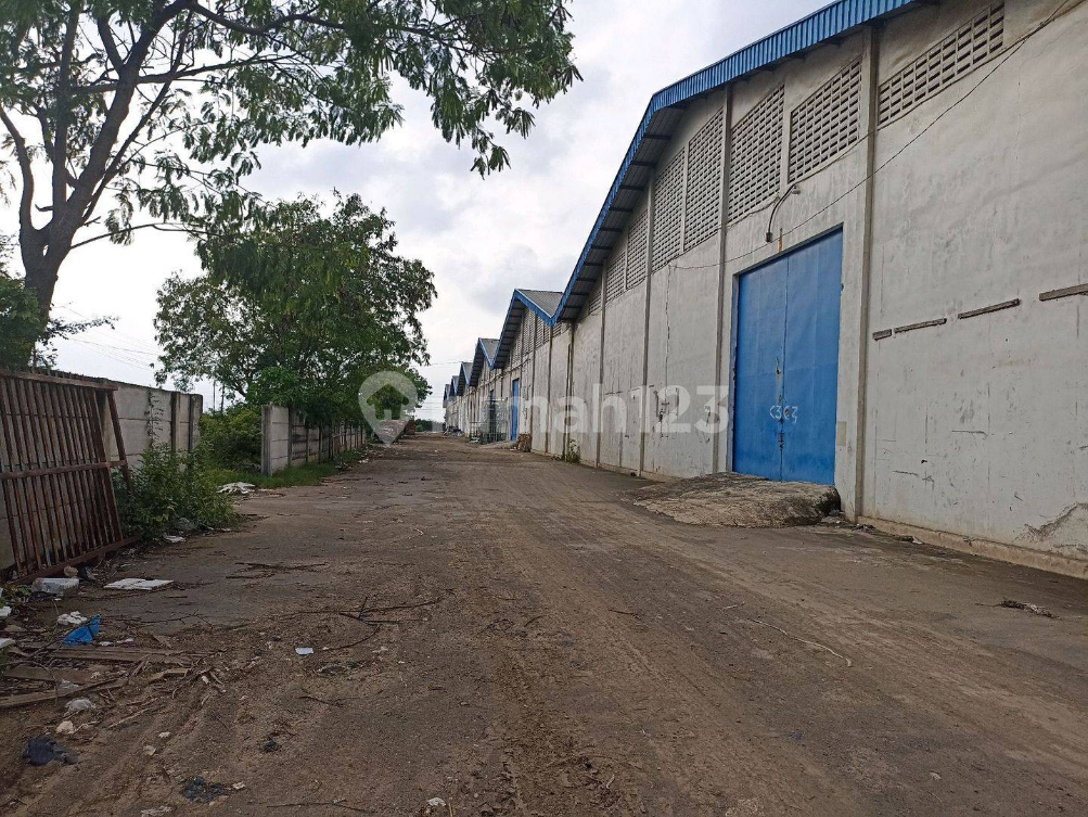 Industrial Warehouse Near Terboyo Terminal