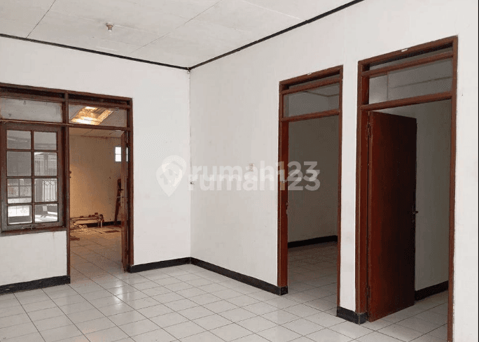 Spacious 2-Bedroom House in Strategic Location
