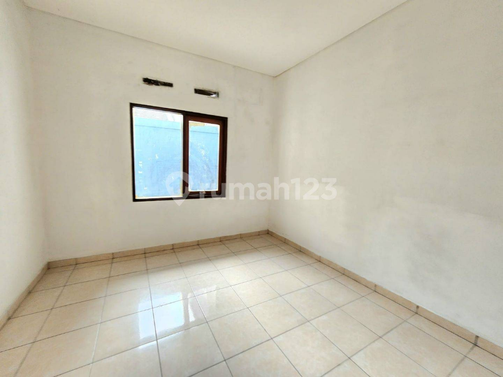 2 Bedroom Apartment with Designer Interior