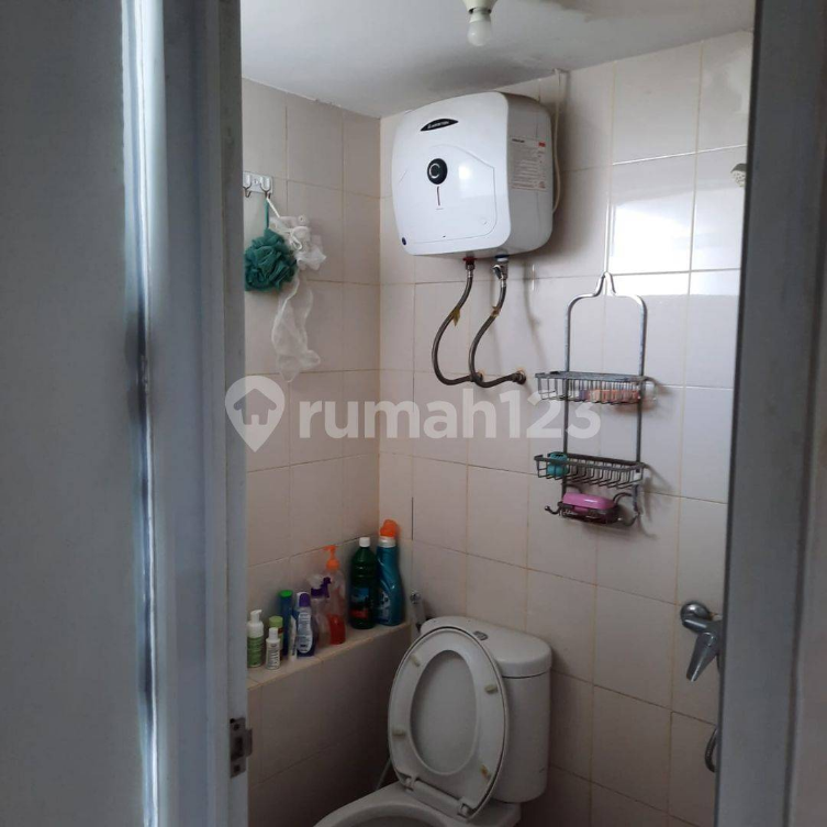 Modern Studio Apartment in Bassura City Complex