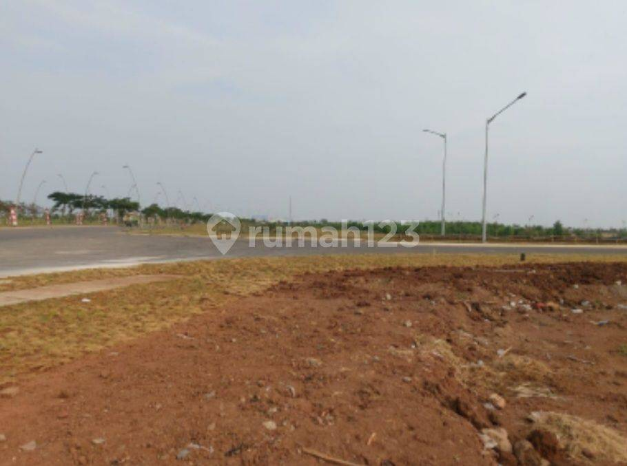 Large Commercial Land Plot Near PIK 2 Entertainment Area