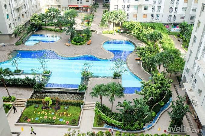 Modern apartment with pool view in Pluit