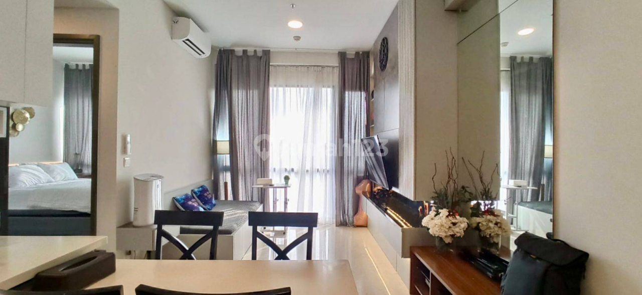 Modern 1BR Furnished Apartment with City View