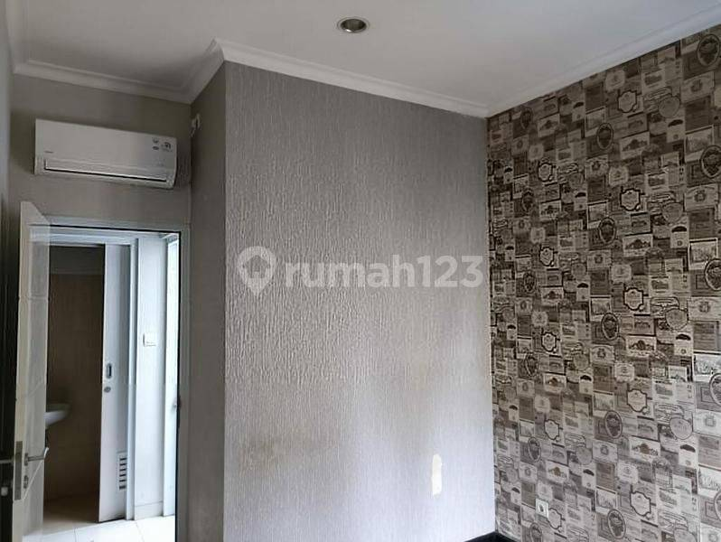 Modern 2-Bedroom Arcadia Village Townhouse