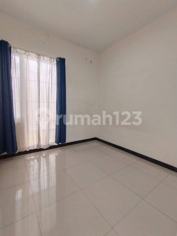 Designer Interior House in Taman Kopo Indah