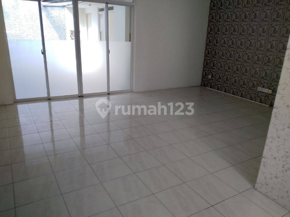 Spacious 3-Bedroom House with Garden for Rent