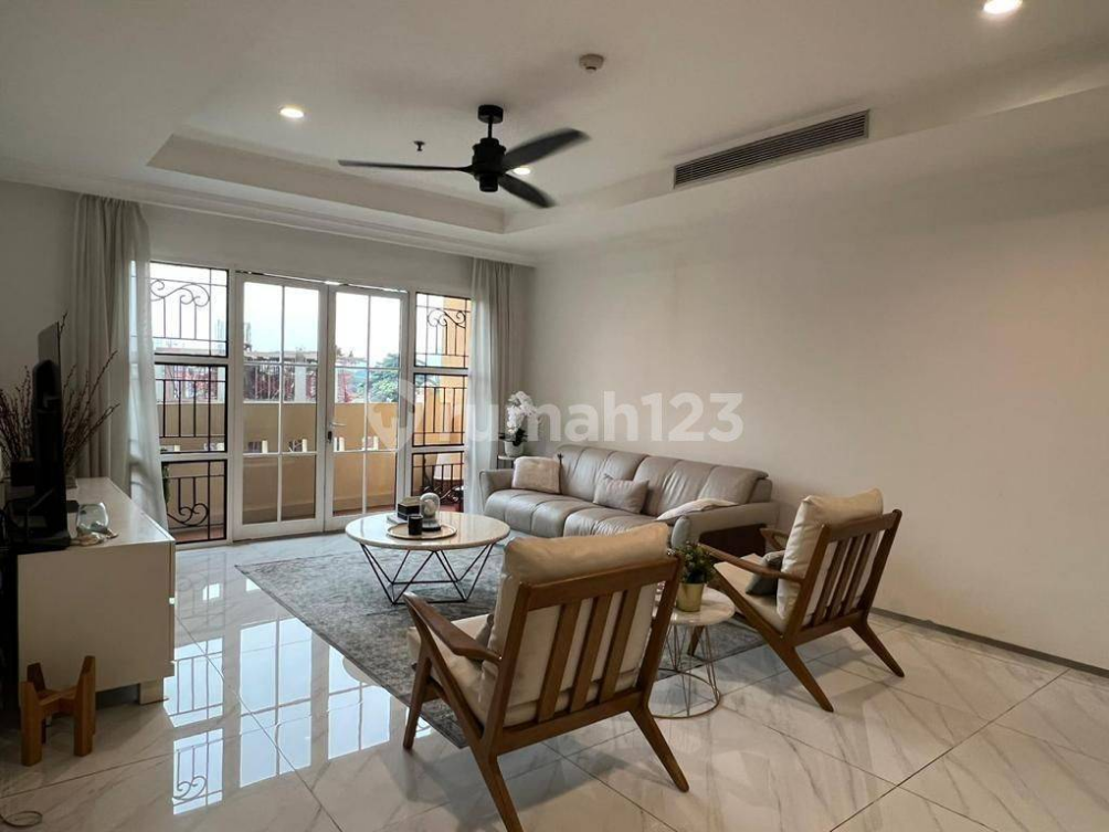 Spacious 3-Bedroom Luxury Apartment with Pool Access