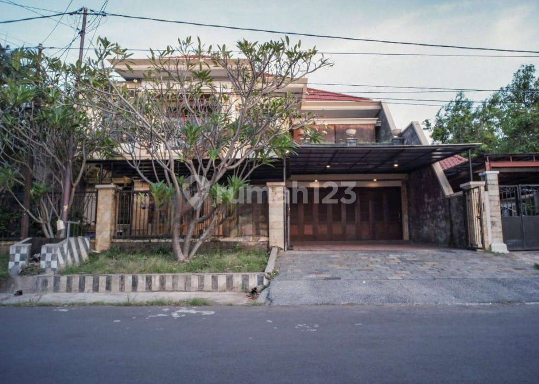 Luxurious Semi-Furnished House in Exclusive Margorejo Complex