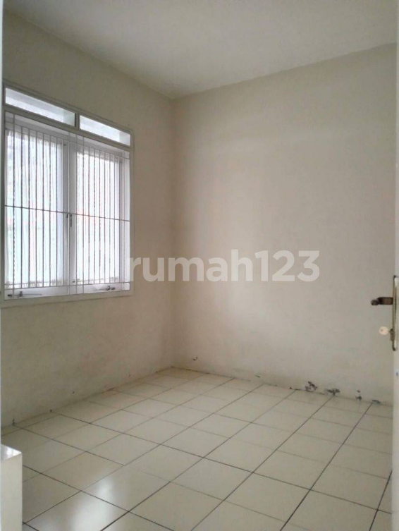 Minimalist 2-Bedroom House Near IKEA Mall