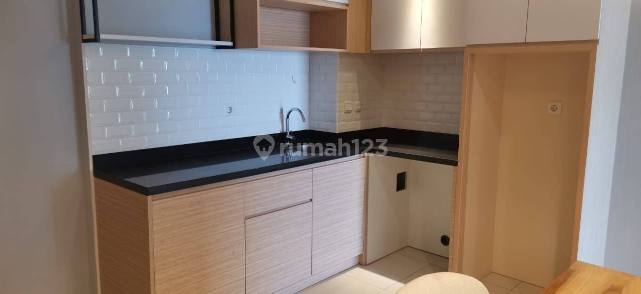 Semi-furnished 2BR Mansion Apartment with Modern Design