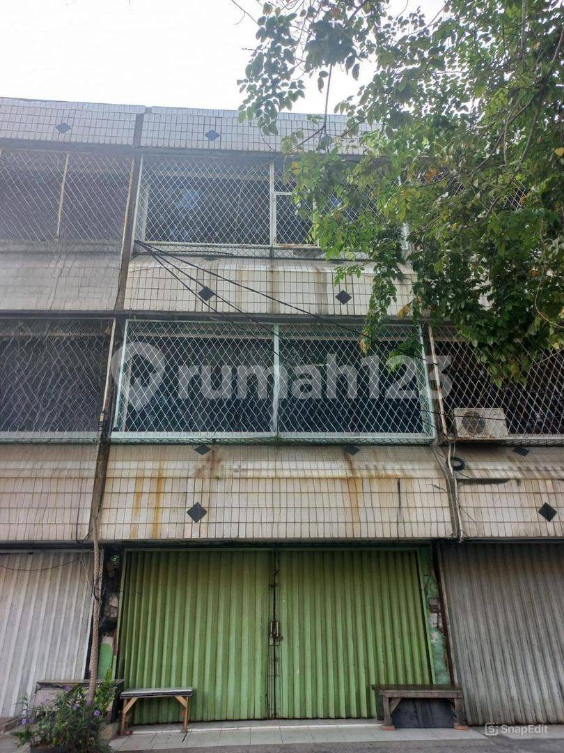 4-Story Commercial Shophouse in Taman Nyiur Complex