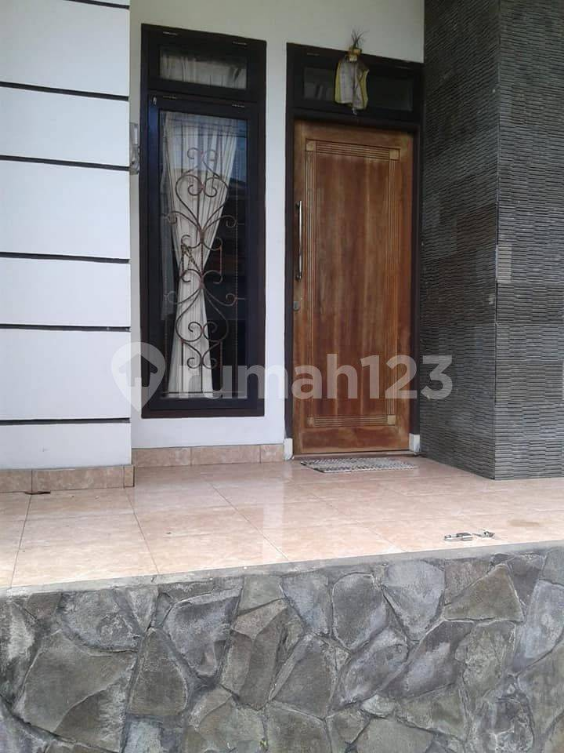Spacious 4-Bedroom Villa with Garden in Jimbaran