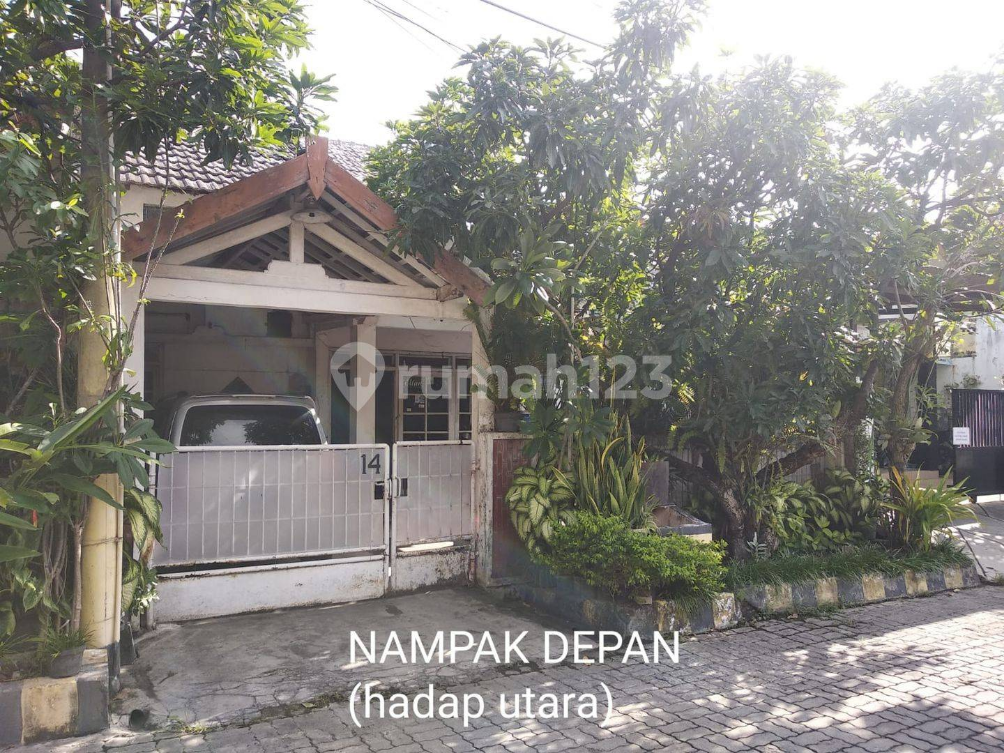 Comfortable House Near Juanda Airport, UPN Campus