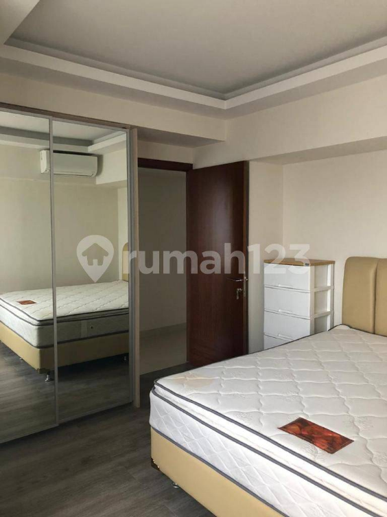 Modern Apartment Near CBD with Mall Access