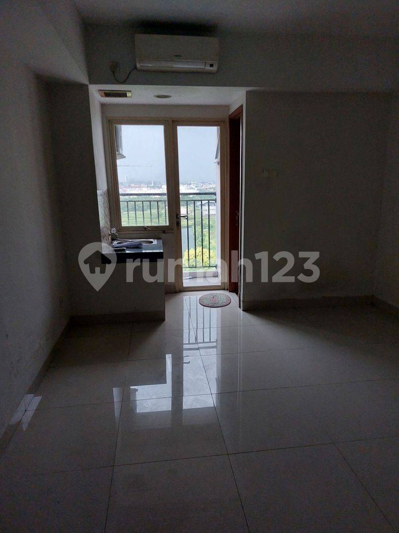 Apartment near Toll Gates, Surrounded by Malls, Close to Universities