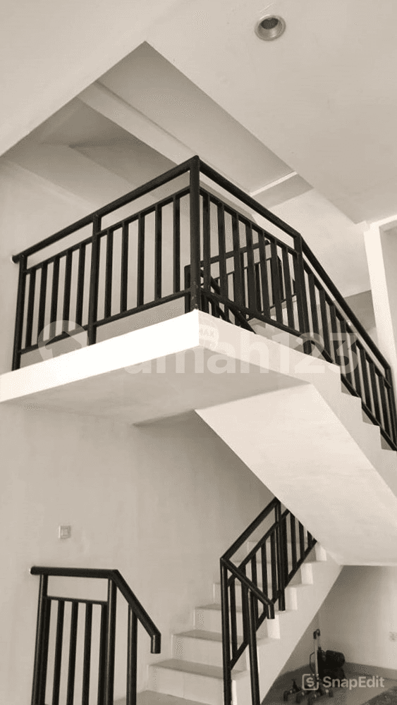 Ruko Avenue в JGC Jakarta Garden City Cakung - Комерційний/Офісний простір