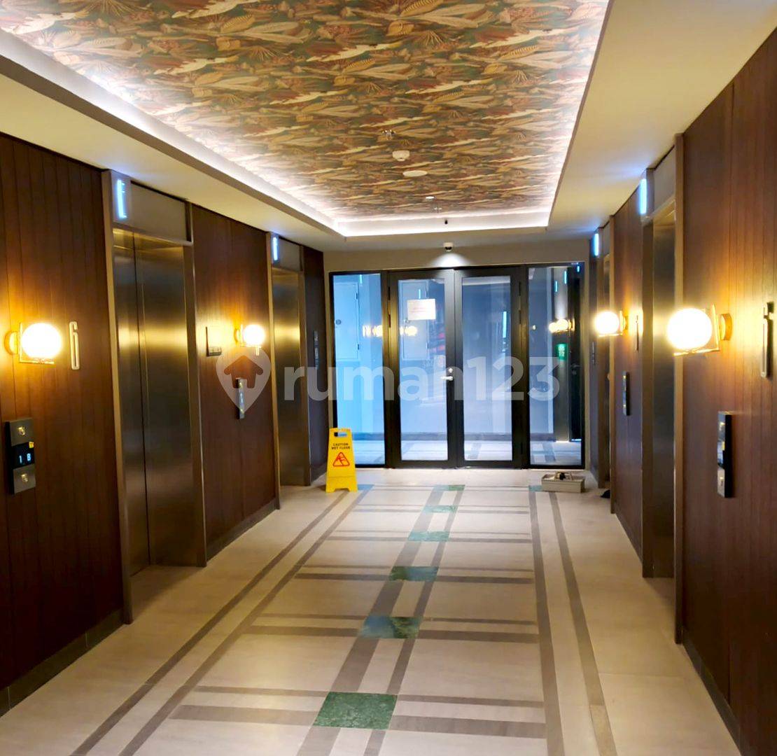 Modern Apartment with City View and Premium Amenities