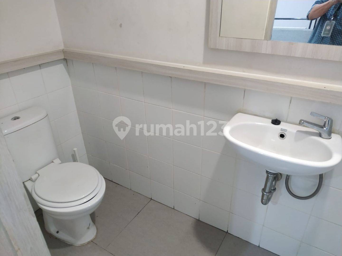 Smart Home 3 Floors Fully Furnished in Impresahaus Tabebuya BSD CITY
