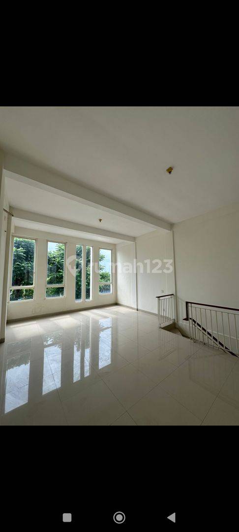 Ruko Bizhome 2 Lt di Pakuwon City - Surabaya Timur