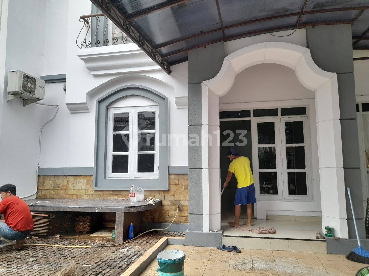 Spacious 4-Bedroom House in BSD Nusaloka