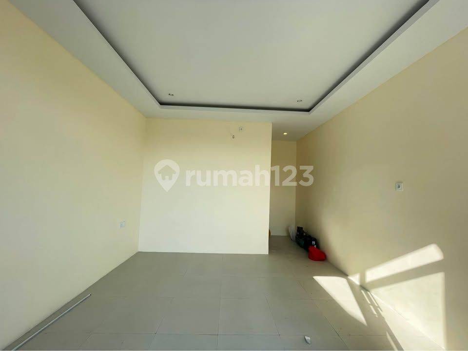 Spacious 3-Bedroom Villa in Prerenan with Private Pool