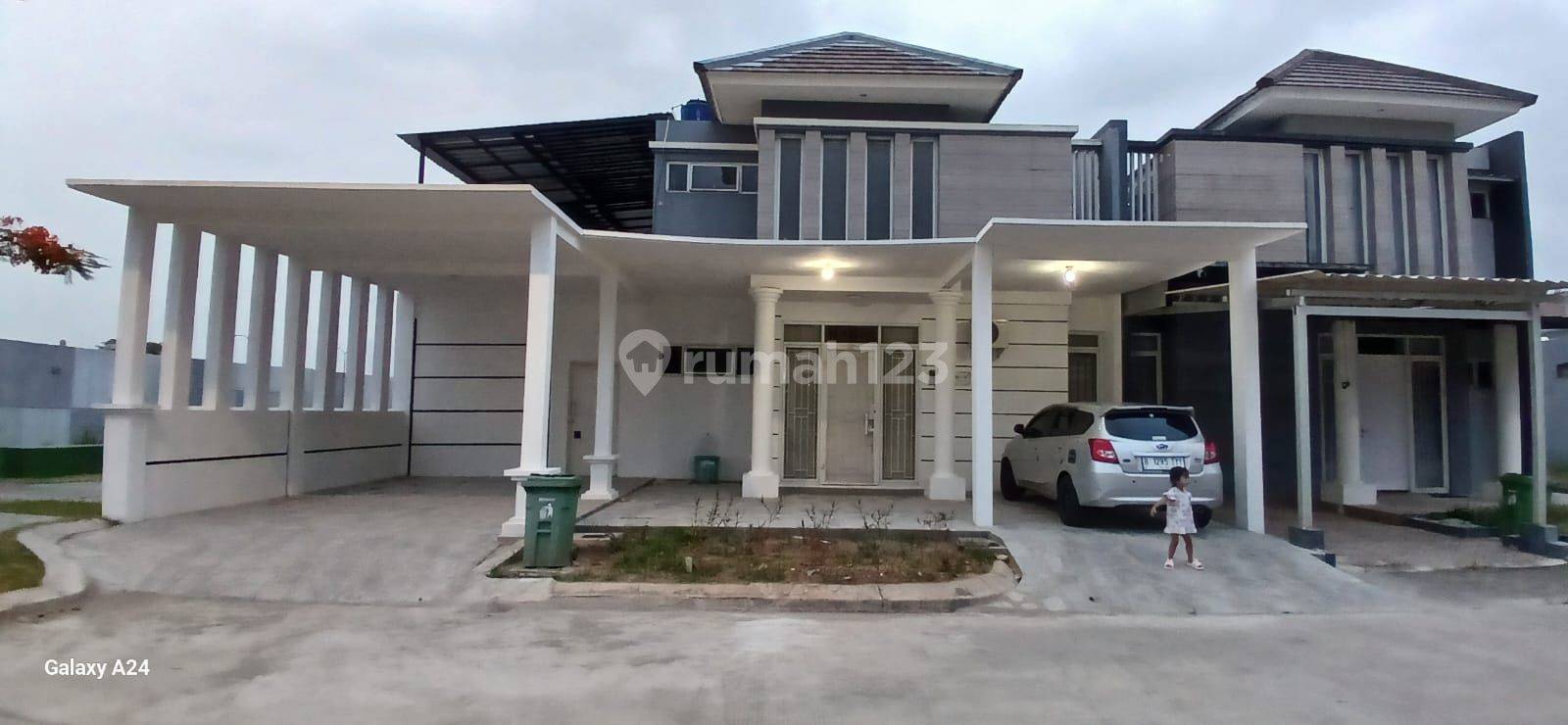 2-Story House in Harjamukti: Peaceful, Strategic Location