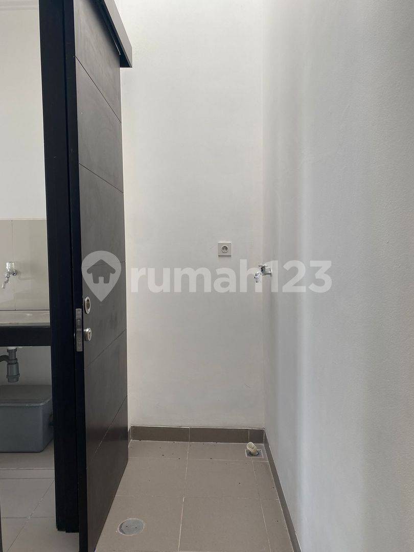 Rumah PIK 2 - 6x10 House with 2+1 Bedrooms, Ready to Move In