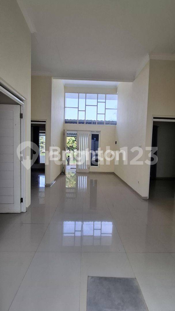 Ready to Move-in House Near Elpico Mall and Universities