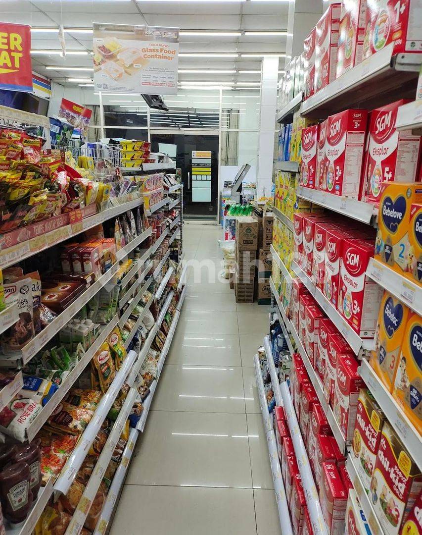 2 соединенных магазинных дома на бульваре Tekno, BSD - бывший Indomaret