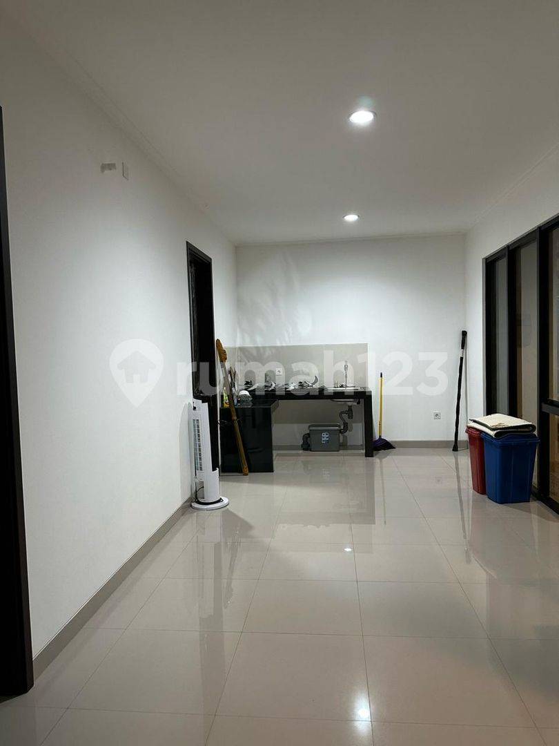 PIK 2 House Rental - 8x10 Spacious Property with 4 AC Units