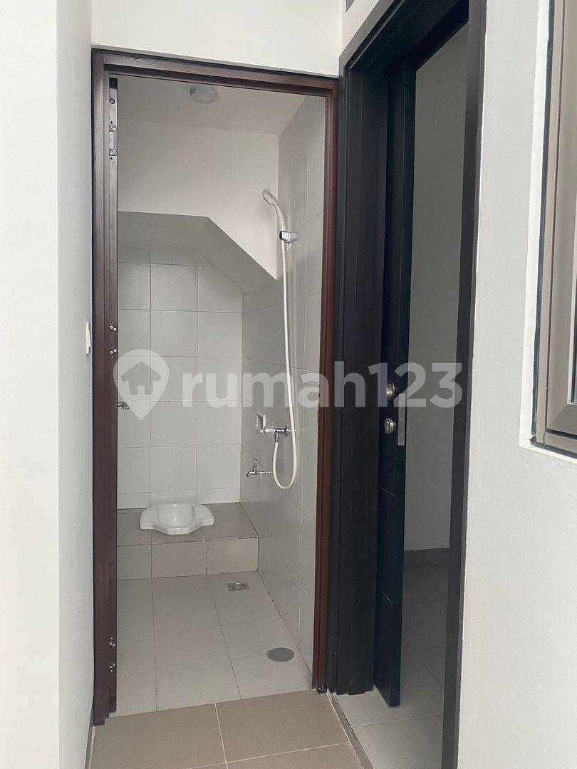 Rumah PIK 2 - 6x10 үй, 2+1 жұмақпен, көшіп кіруге дайын