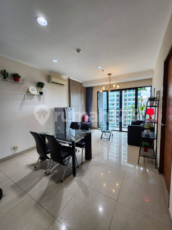 Furnished 2BR Hamptons Park Apartment with City View